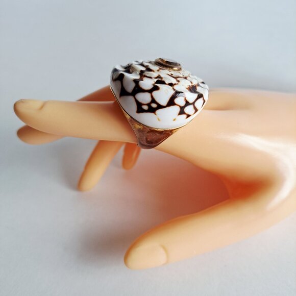 New Angelique de Paris Seashell Gold Plated Ring with yellow Stone Size 7 - Picture 12 of 13